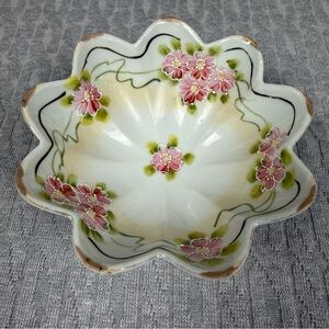 Vintage Moriage Handpainted Floral Scalloped Footed Trinket Dish Japan